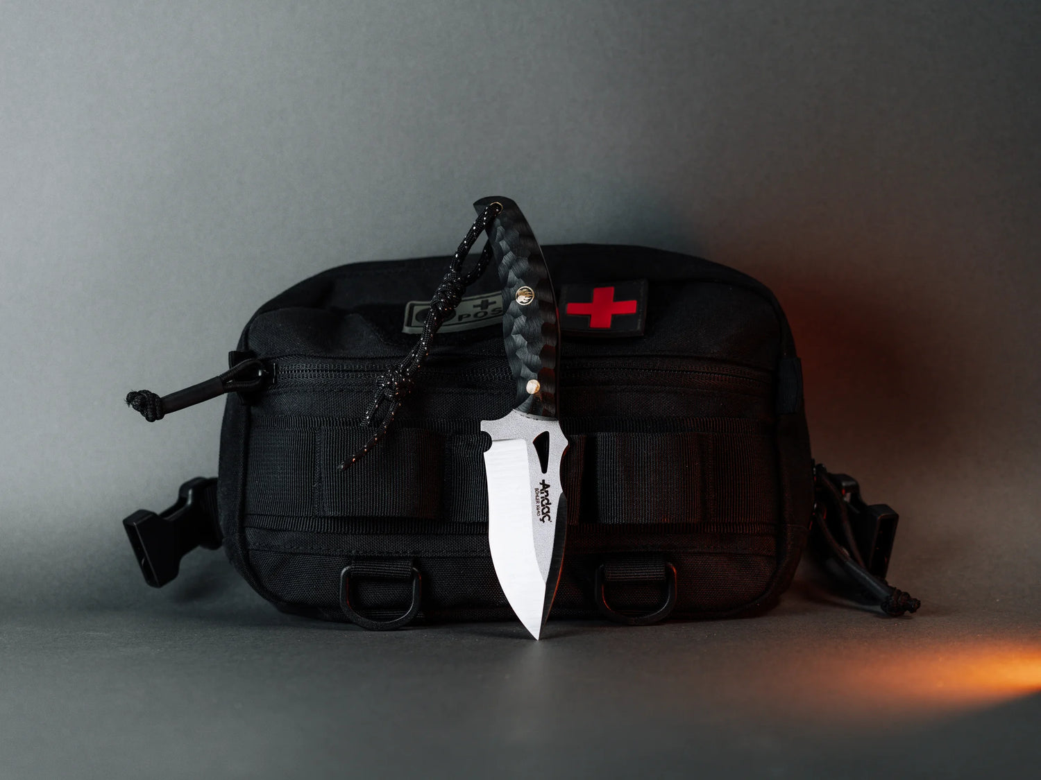 Hawk - Siyah Kompakt Kabza