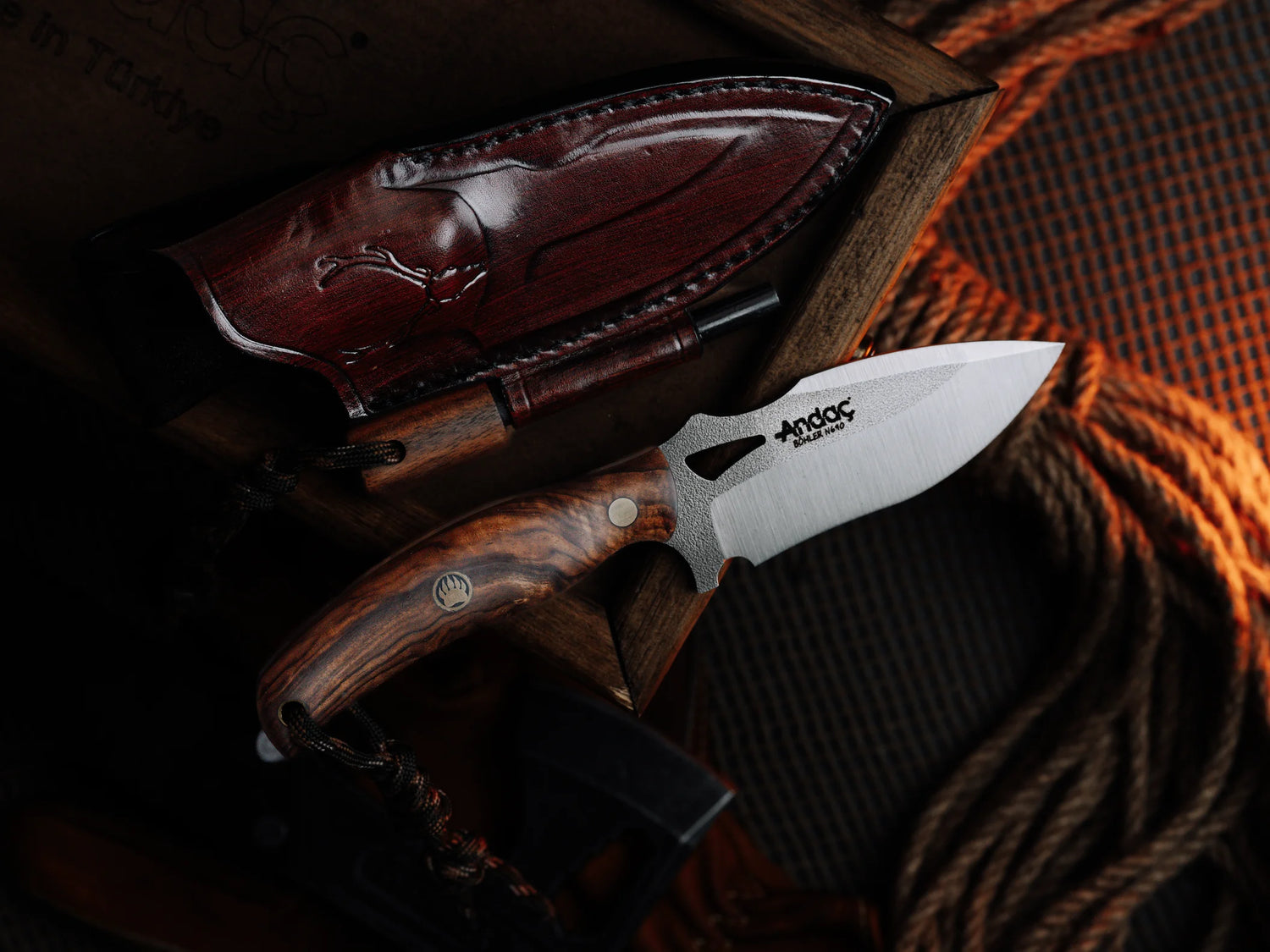 Hawk - Kök Ceviz Kabza