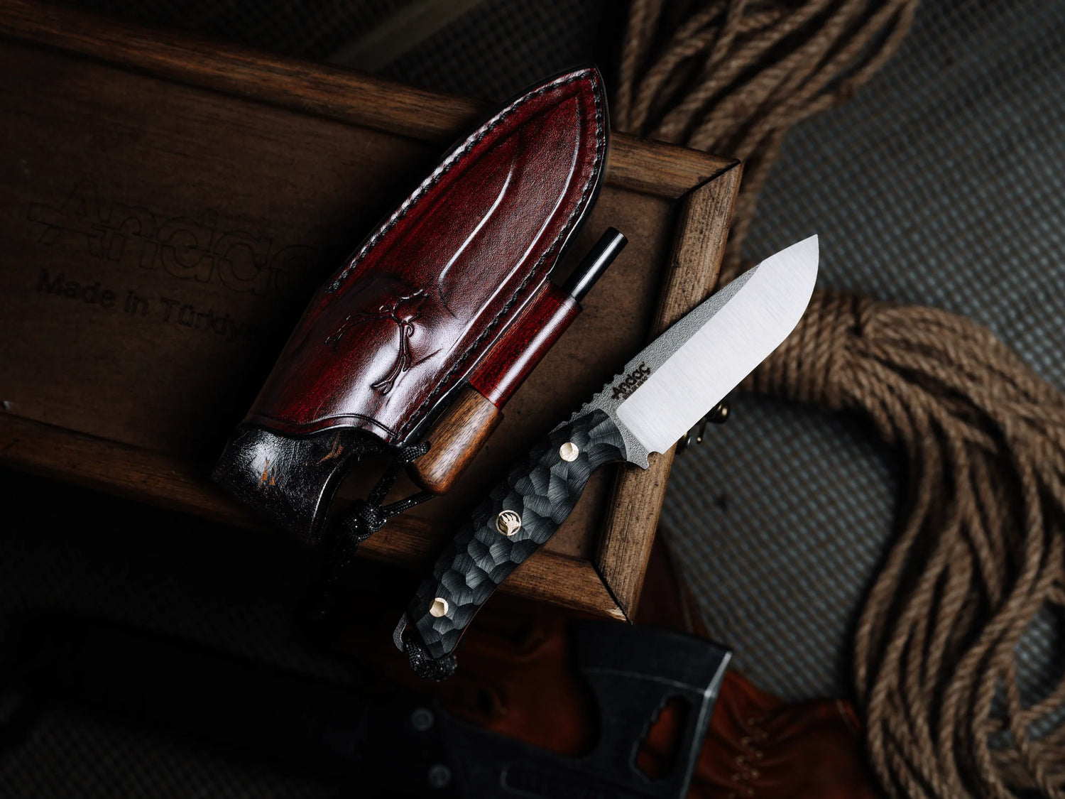 Aurora - Siyah Kompakt Kabza