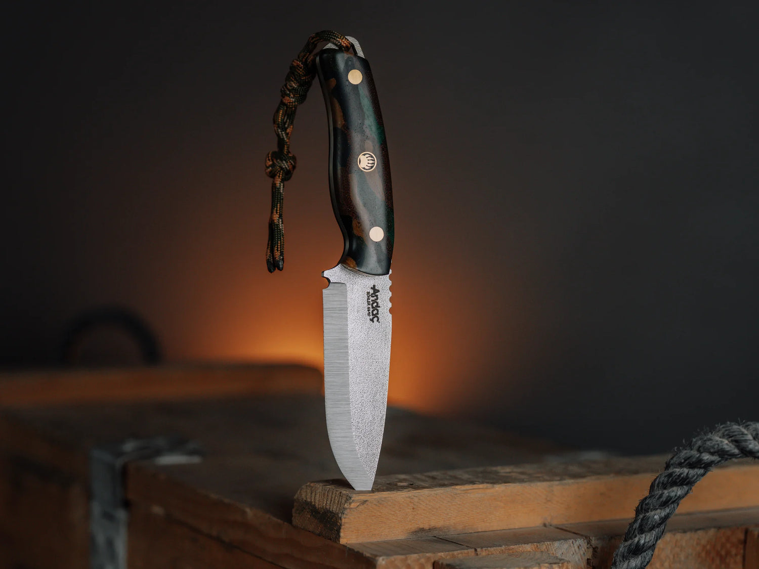 Aurora Scandi - Kamuflaj Micarta Kabza