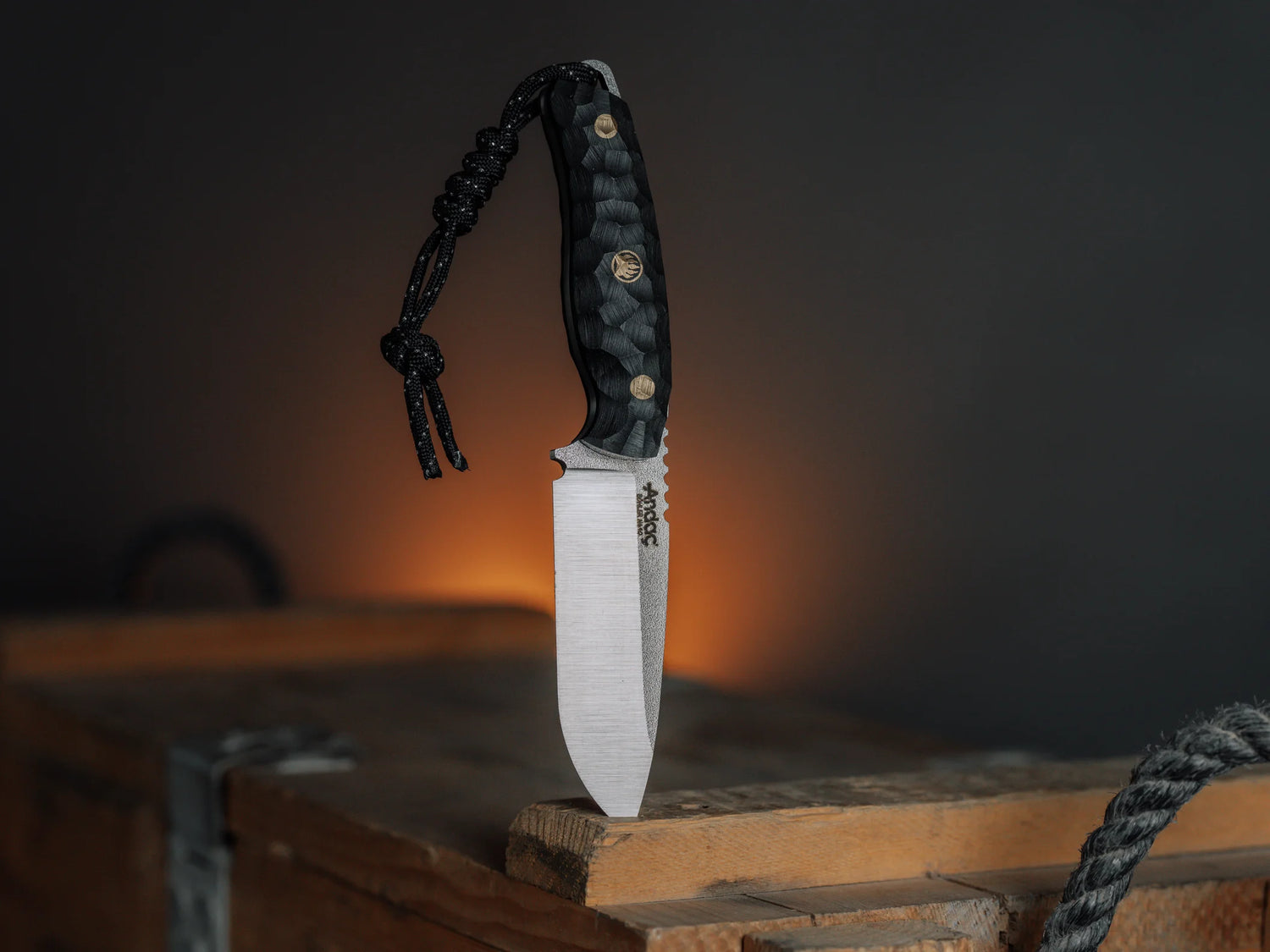 Aurora - Siyah Kompakt Kabza