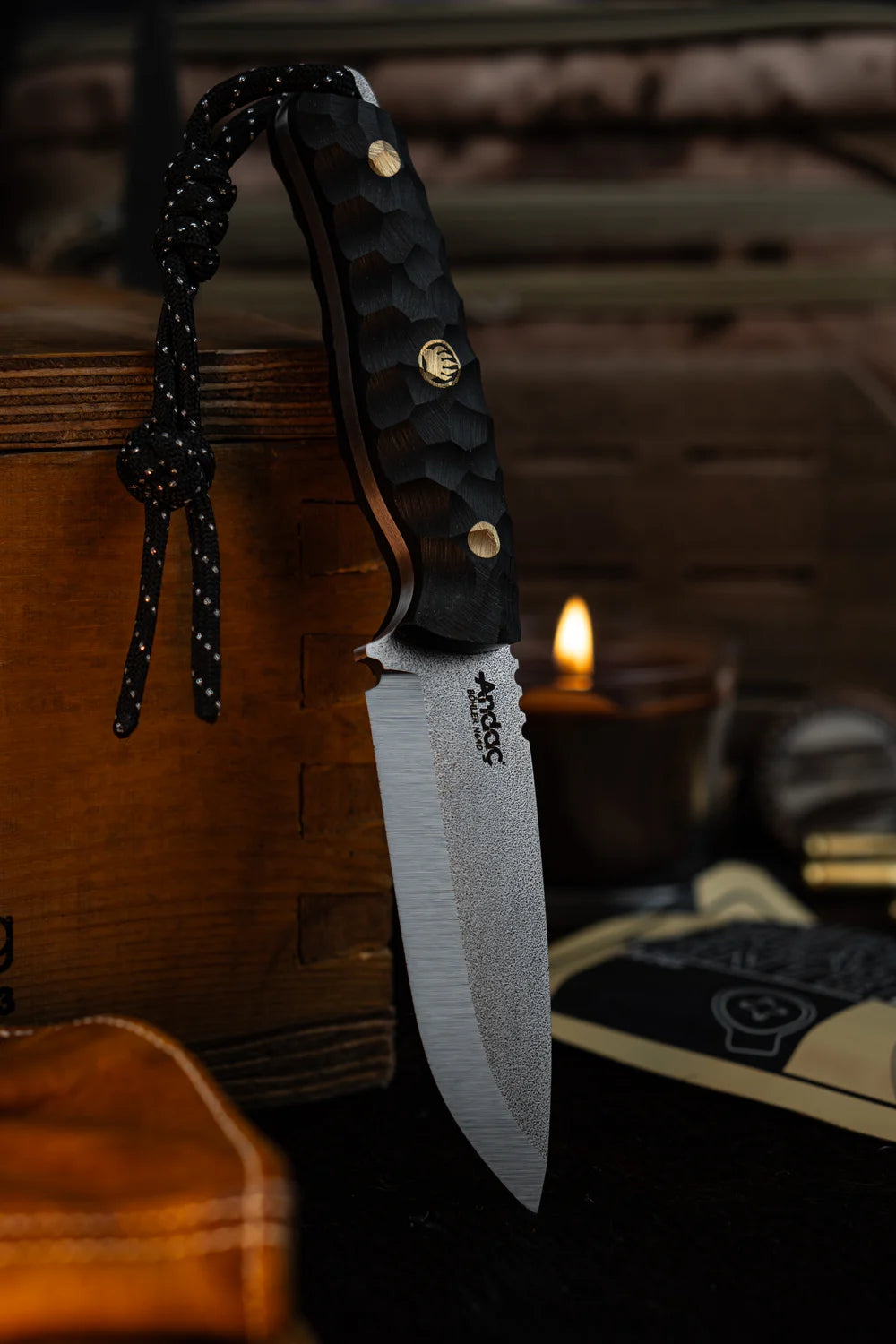 Aurora Scandi - Siyah Kompakt Kabza